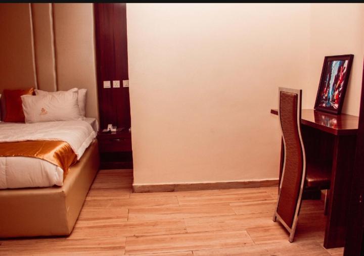 Hotel D Ritz Owode Ede Extérieur photo