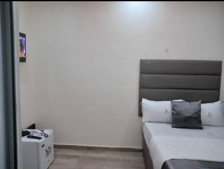 Hotel D Ritz Owode Ede Extérieur photo